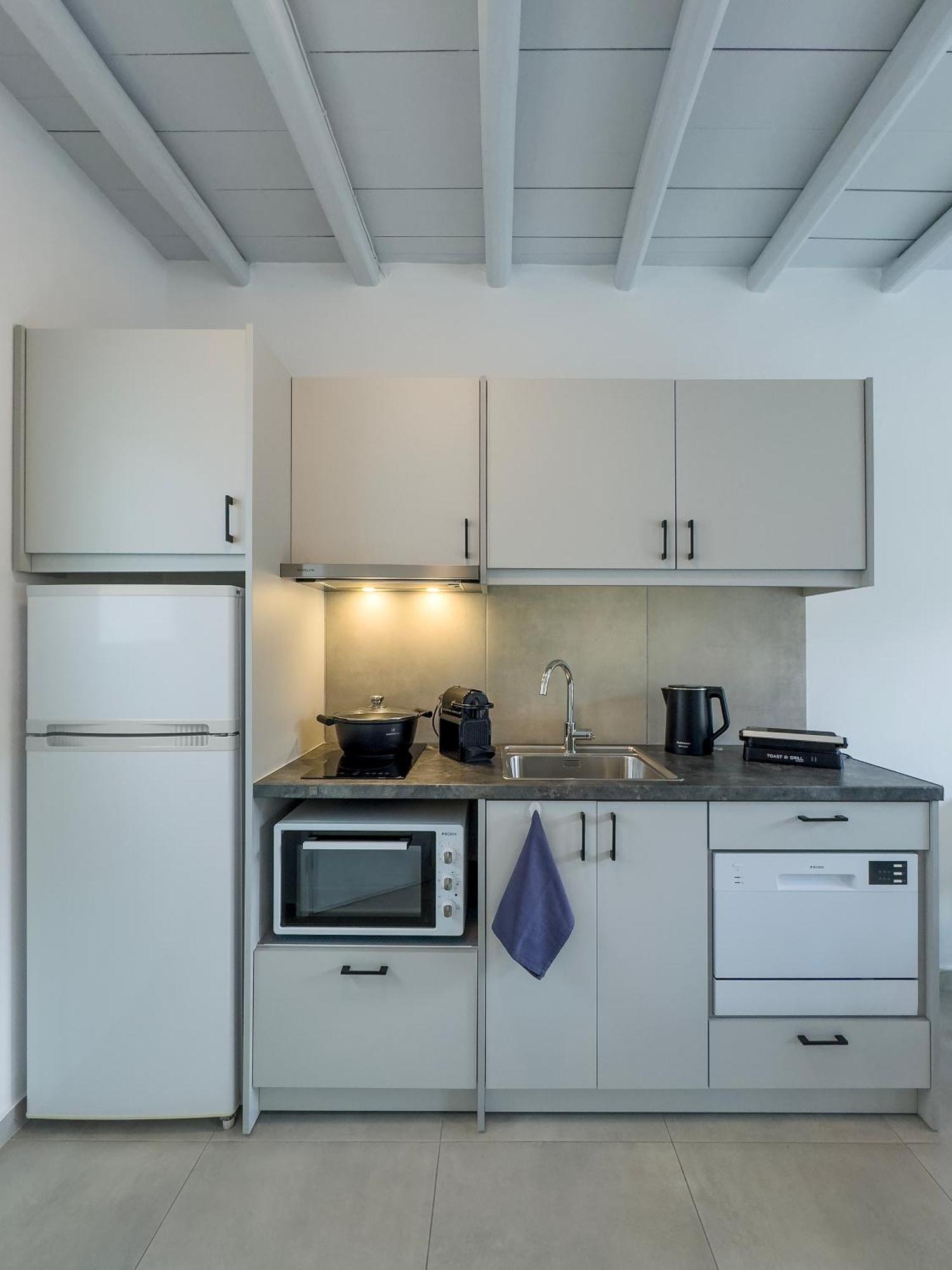Aneton Residences Folegandros 카라보스타시 외부 사진