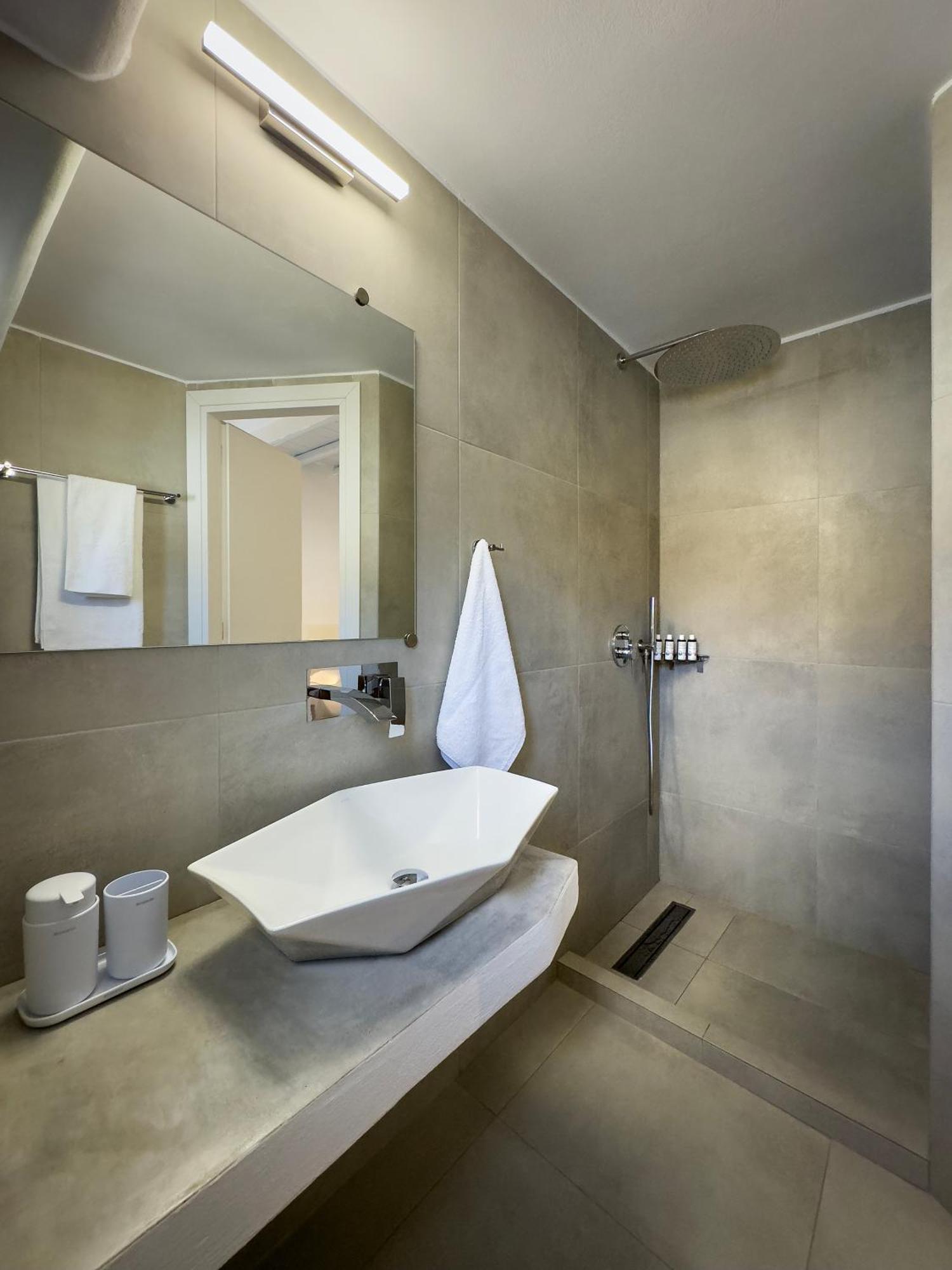 Aneton Residences Folegandros 카라보스타시 외부 사진